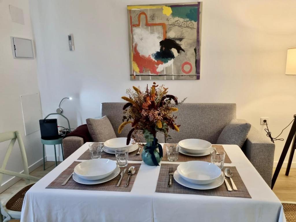 Apartamentos Rg Hospital Valme Севиля Екстериор снимка
