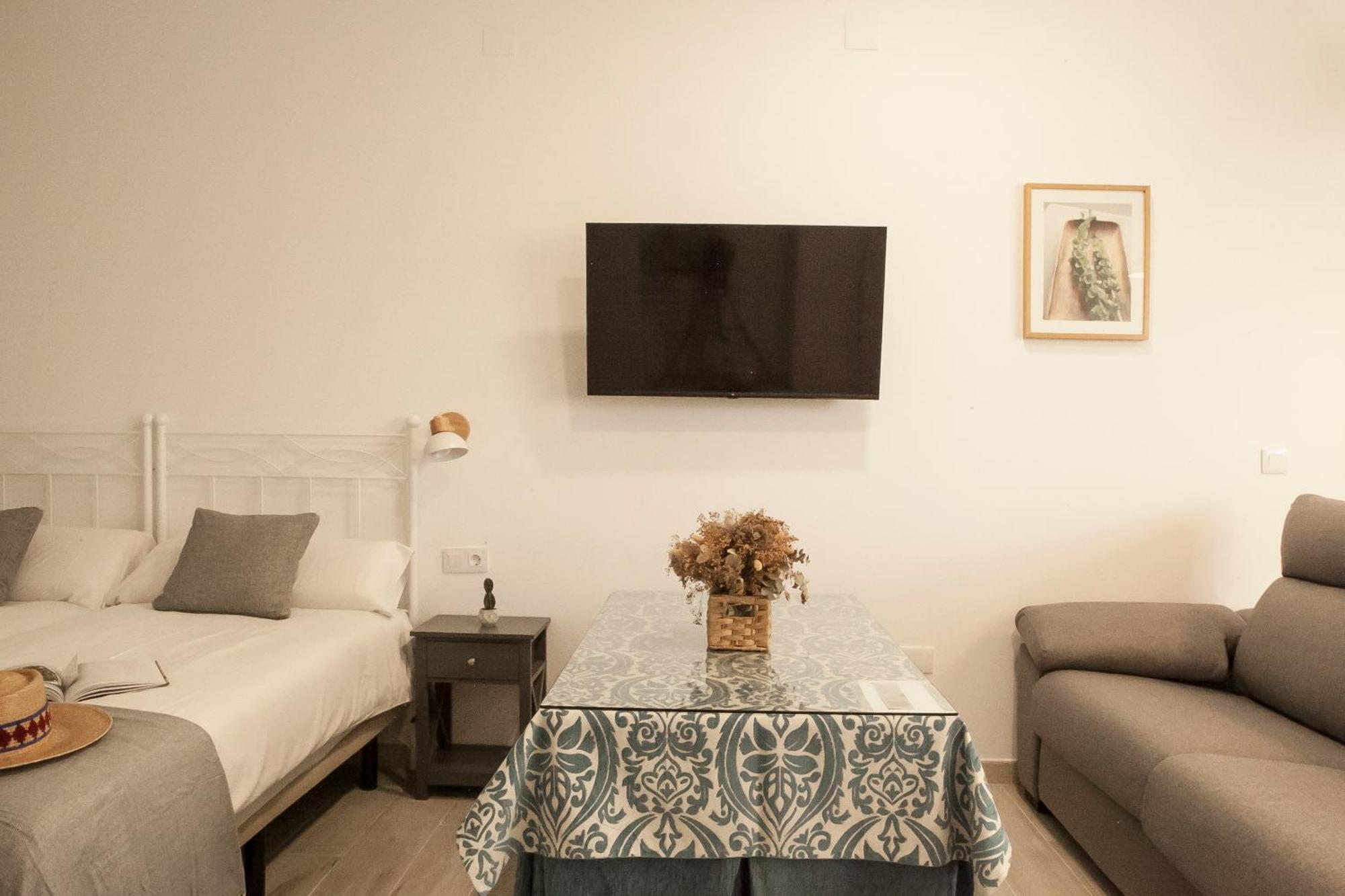 Apartamentos Rg Hospital Valme Севиля Екстериор снимка