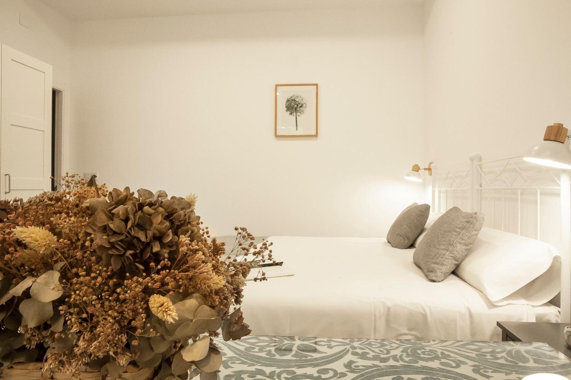 Apartamentos Rg Hospital Valme Севиля Екстериор снимка